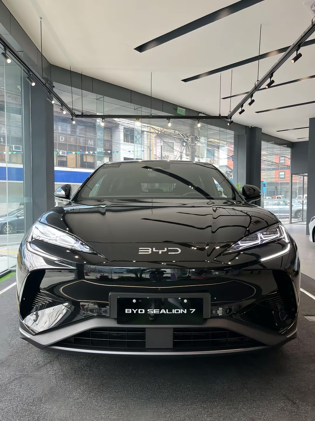 BYD Sealion 7